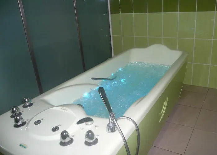 Hotell Pramen - Sivek 3*