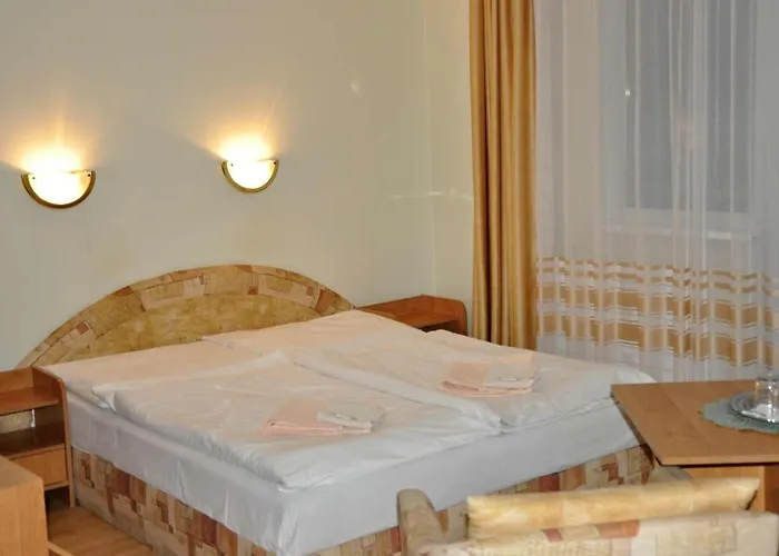 Pramen - Sivek Hotell